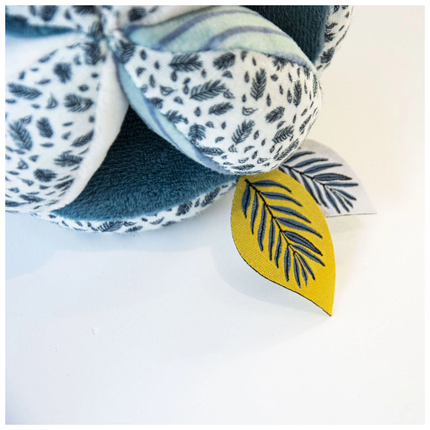 Yoca Le Koala Balle Sensorielle De Doudou Et Compagnie 6 Yoca Le Koala Balle Sensorielle De Doudou Et Compagnie – Image 4