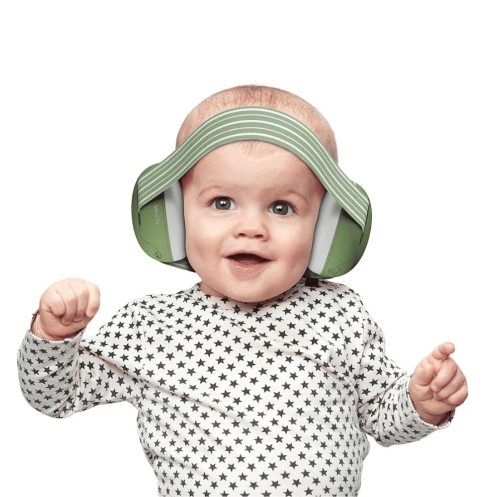 Casque Anti-bruit Muffy Baby Vert Olive De Alpine 4 Casque Anti-bruit Muffy Baby Vert Olive De Alpine – Image 2